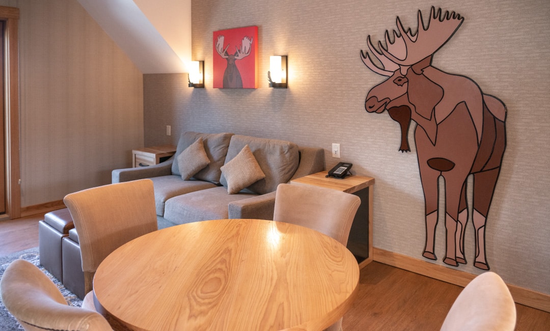 1080-Rooftop-FullDiningArea