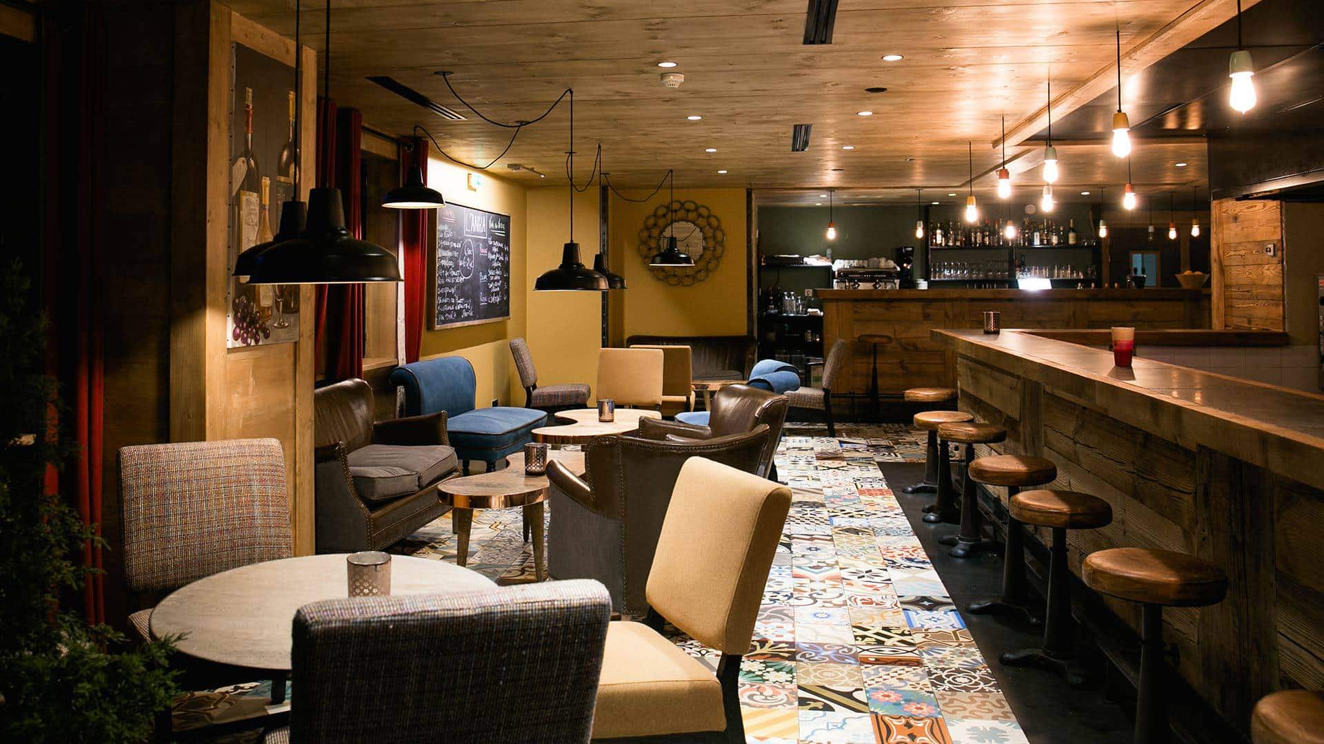 528_bar-chalet-hotel-les-gets