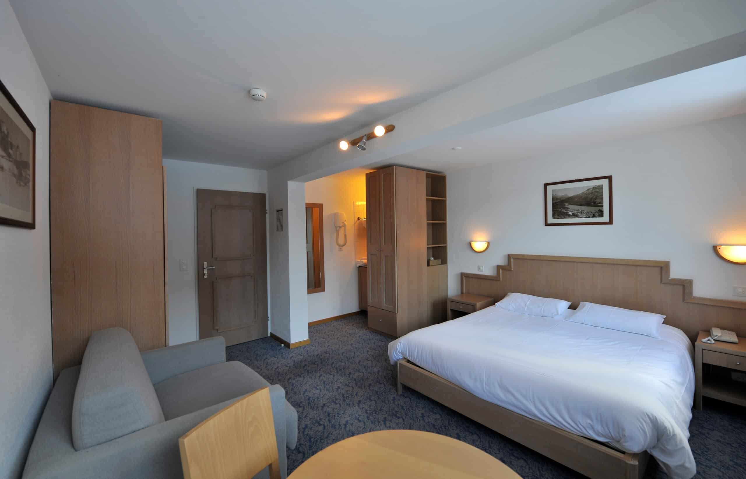 83659-xwqhk3vp23-swhr