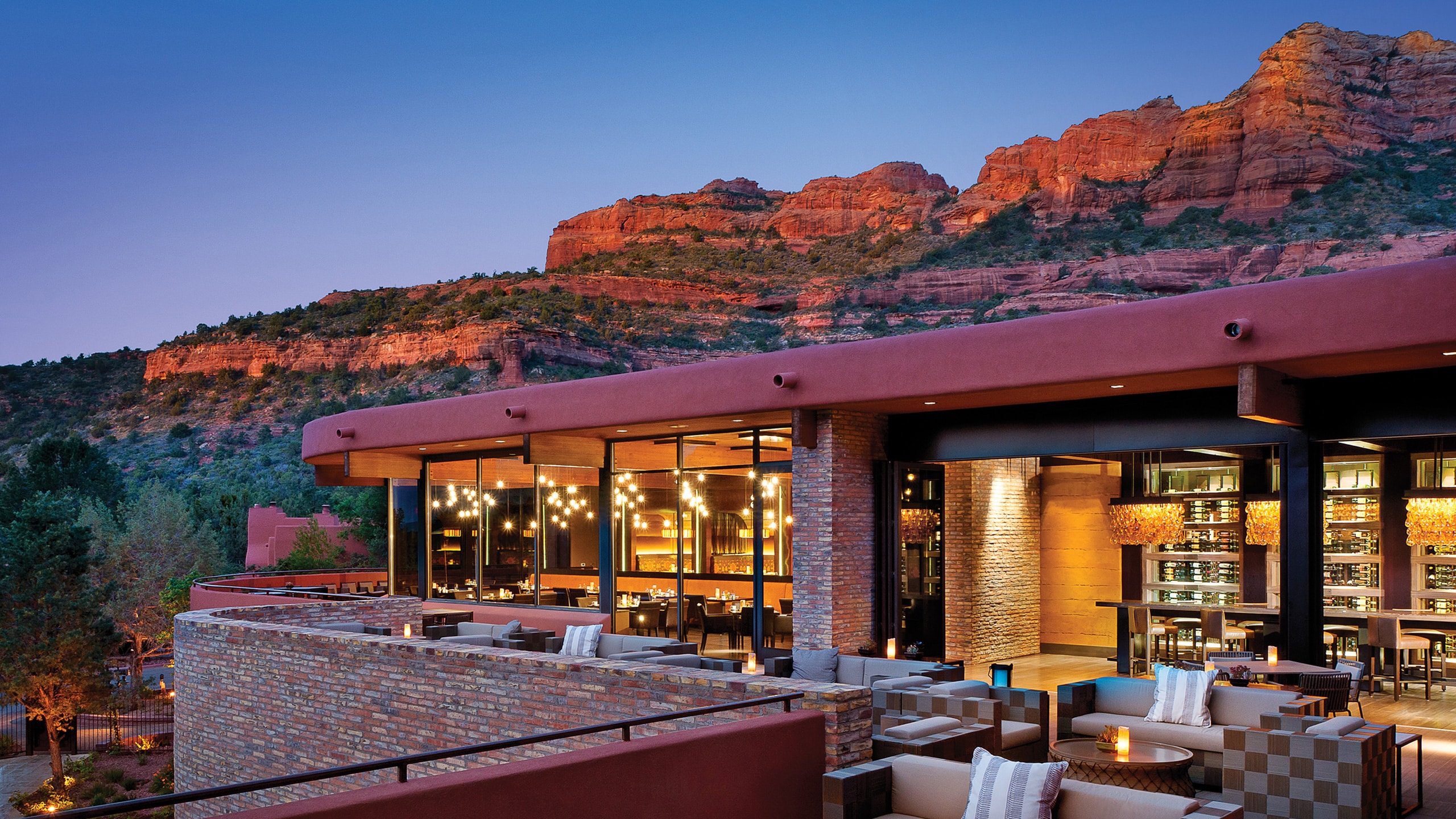 Che-Ah-Chi-with-Patio-and-Red-Rocks