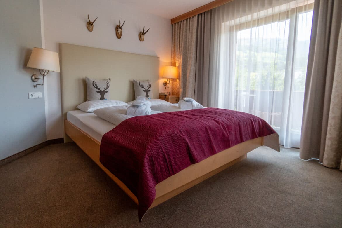 DZD-205-Bett--1170x781