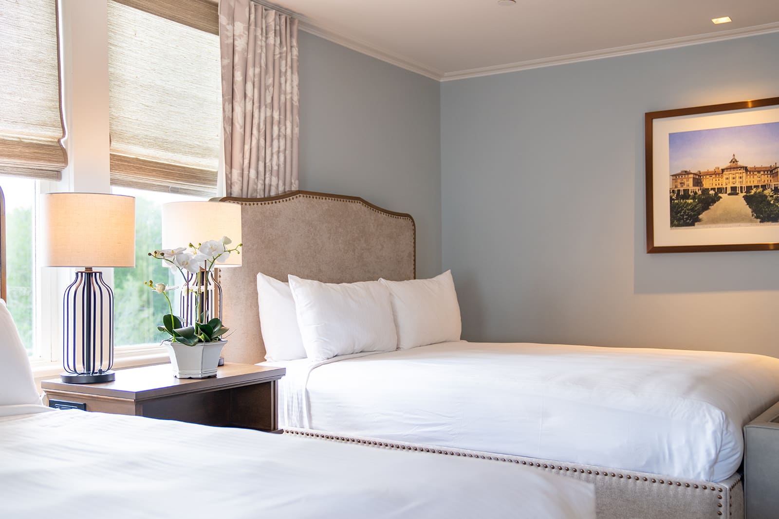 HOTEL_CAROLINA_DOUBLEQUEENROOMCLOSE_GIBSON_2022