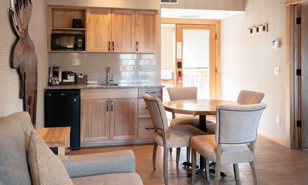 Moo-1-RooftopOneBedroom