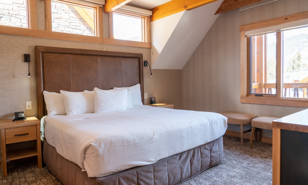 Moo-4-RooftopOneBedroom