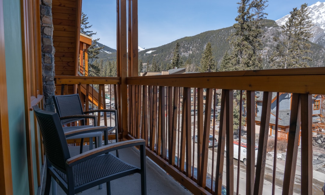 Moo-7-RooftopOneBedroom