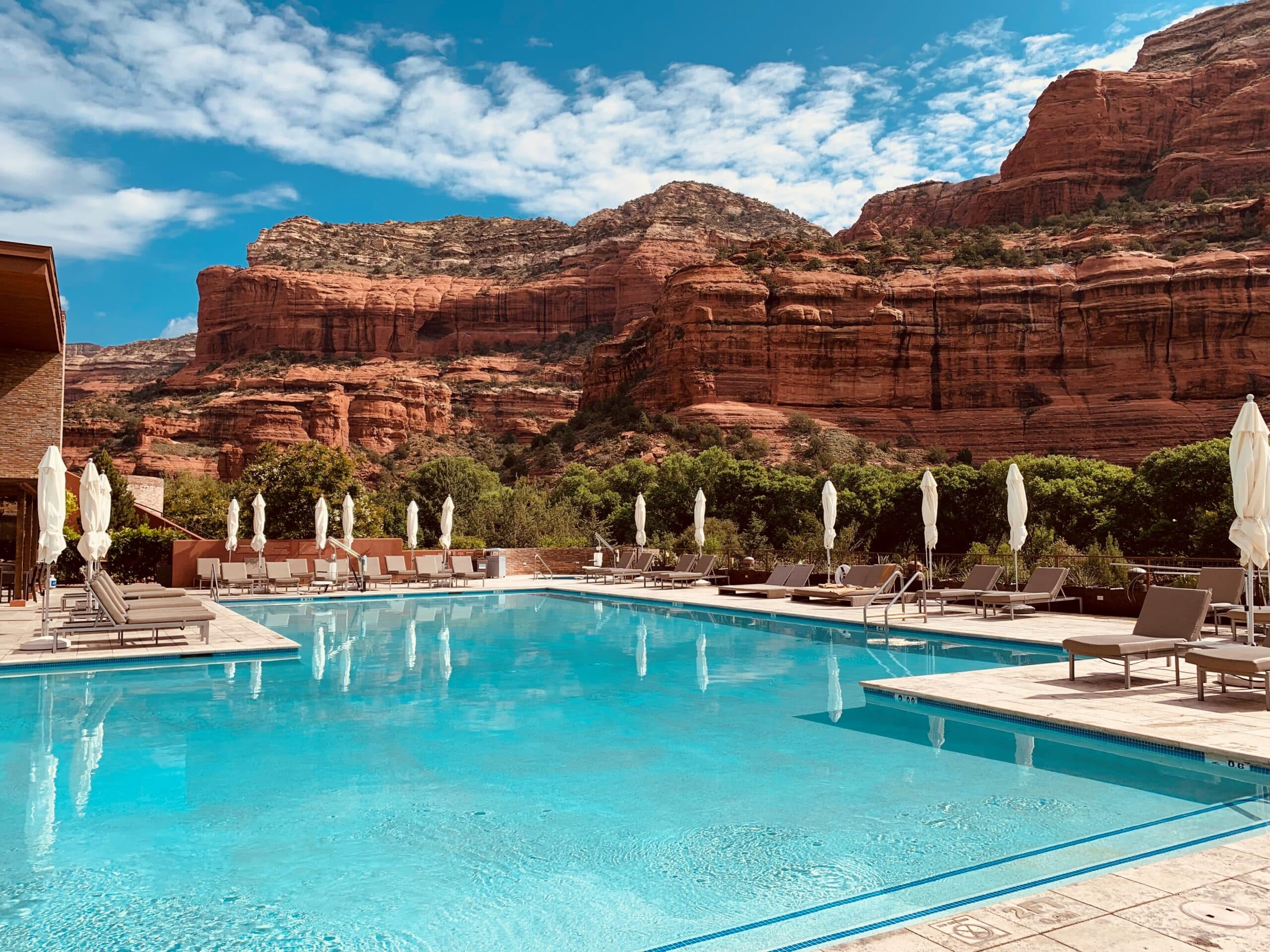 Morning-by-the-Pool-Canyon-View-scaled