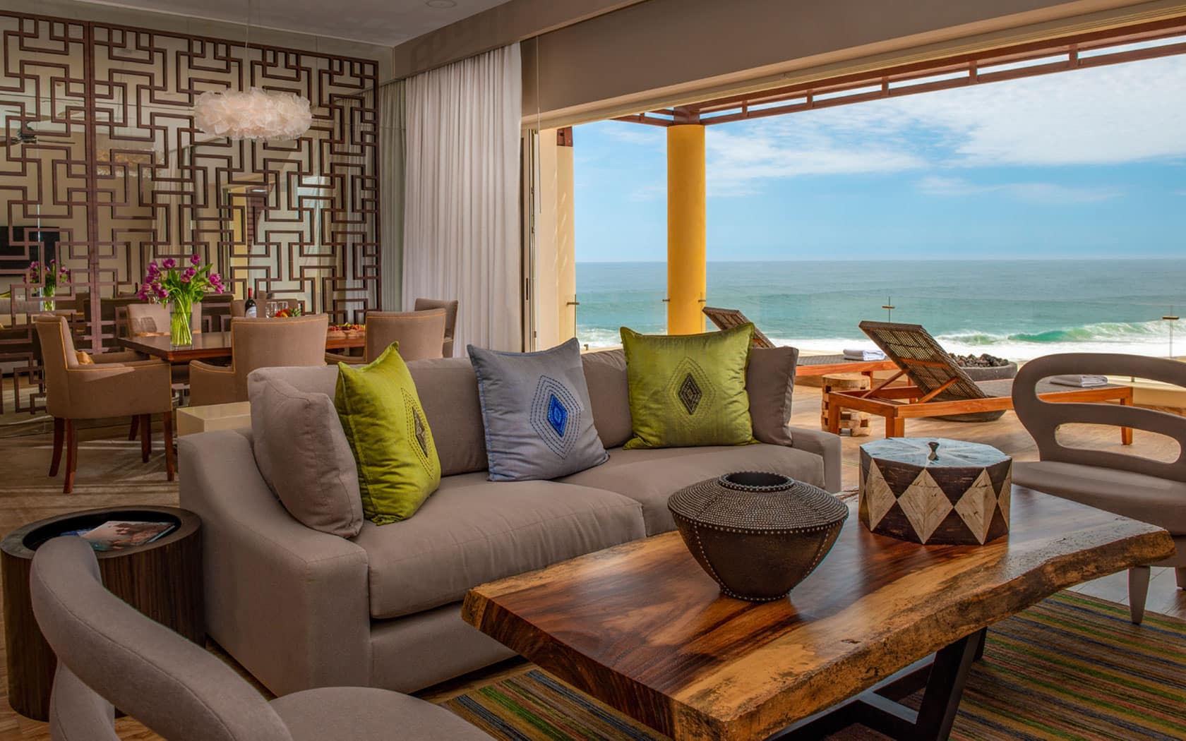 Pacifica-12-5bfda15e5116b