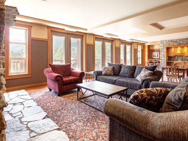 Plan_Rooms_Panorama_Springs_Lobby_2