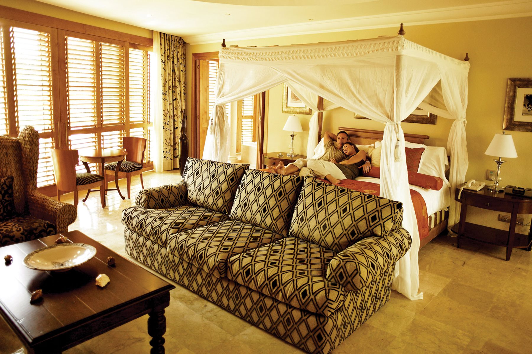 RIV_IberoGrand_Room_Villa-Luxury-Collection-001