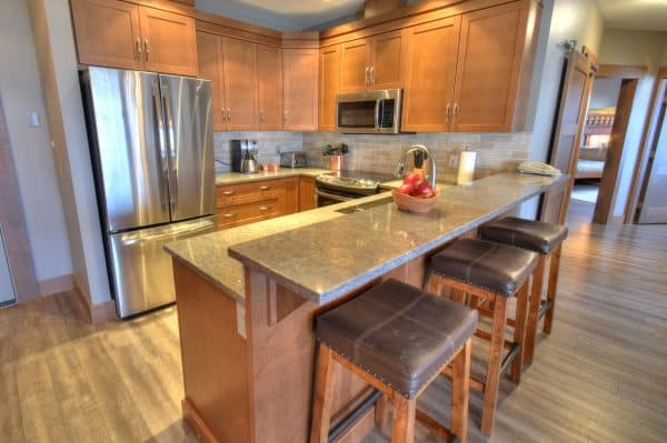 SG2303-KIT-Stonegate-4BR-Kitchen-resize-600x399