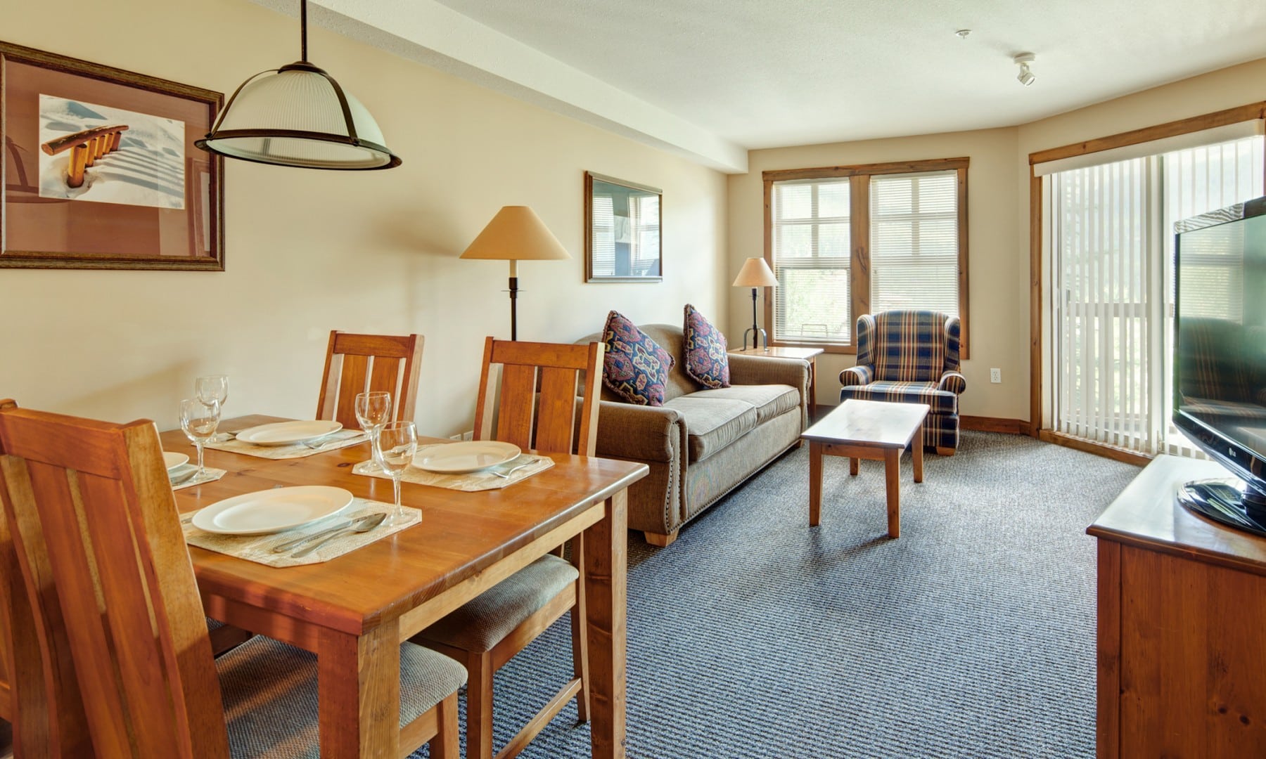 Taynton-1-Bedroom__FocusFillWzE4MDAsMTA4MCwieSIsMTAyXQ