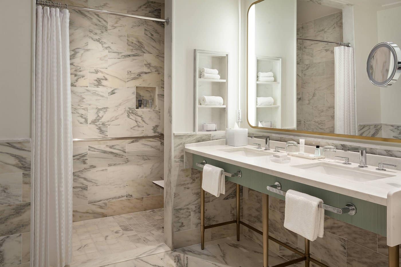 accessible-bathroom-roll