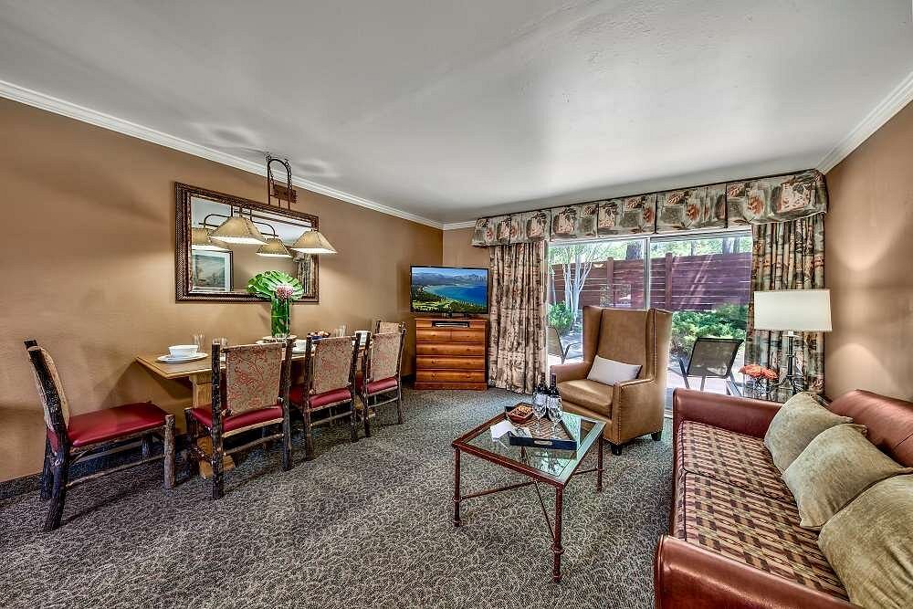 ada-two-bedroom-suite (2)