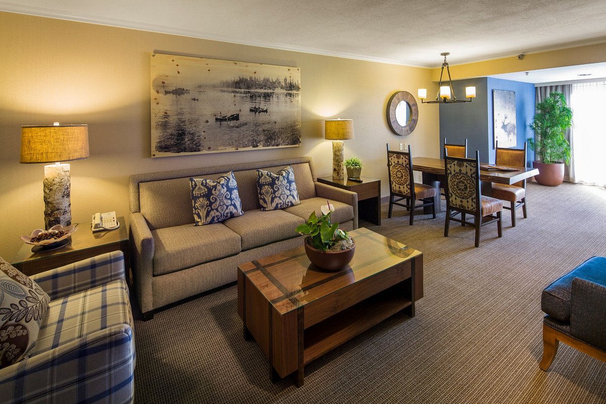 balcony-suite