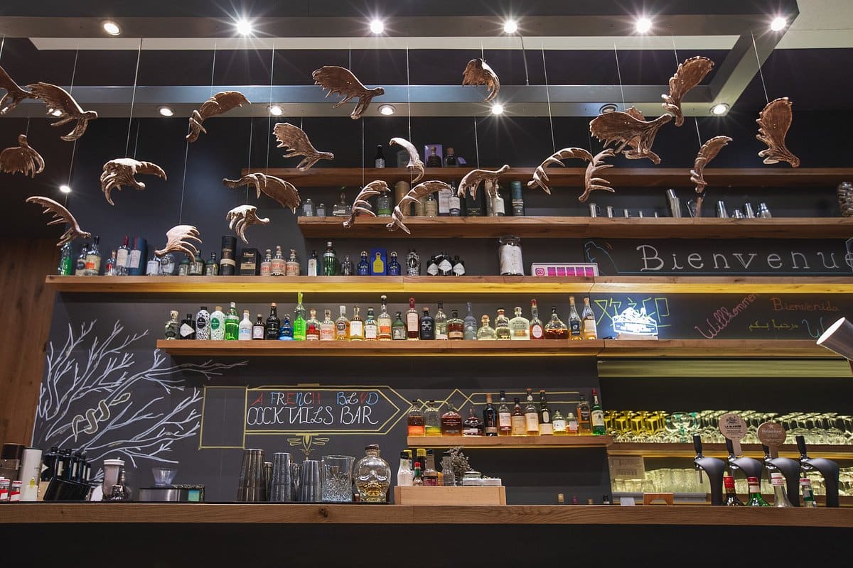 bar (1)