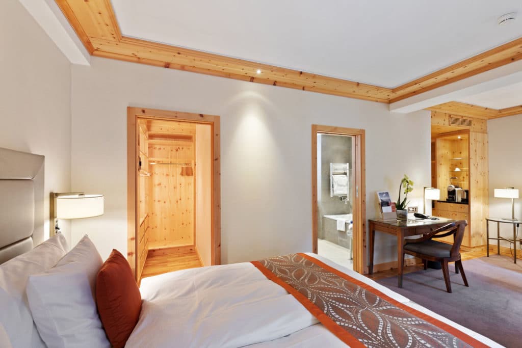 deluxe-double-room-matterhorn-4-1024x683