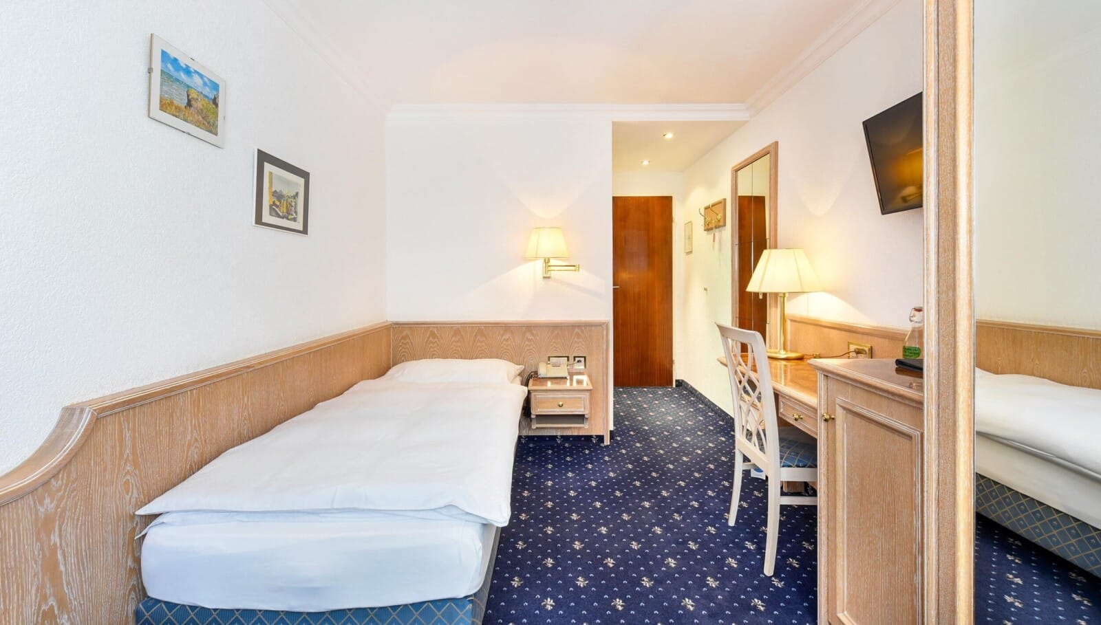 einzelzimmer-standard-37-zimmer-alpenroyal-zermatt-04