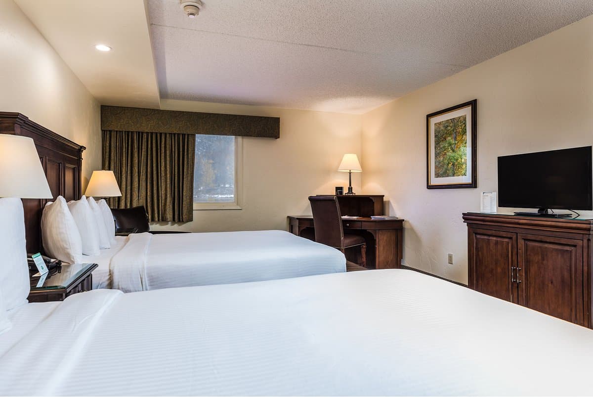 evergreen-lodge (4)