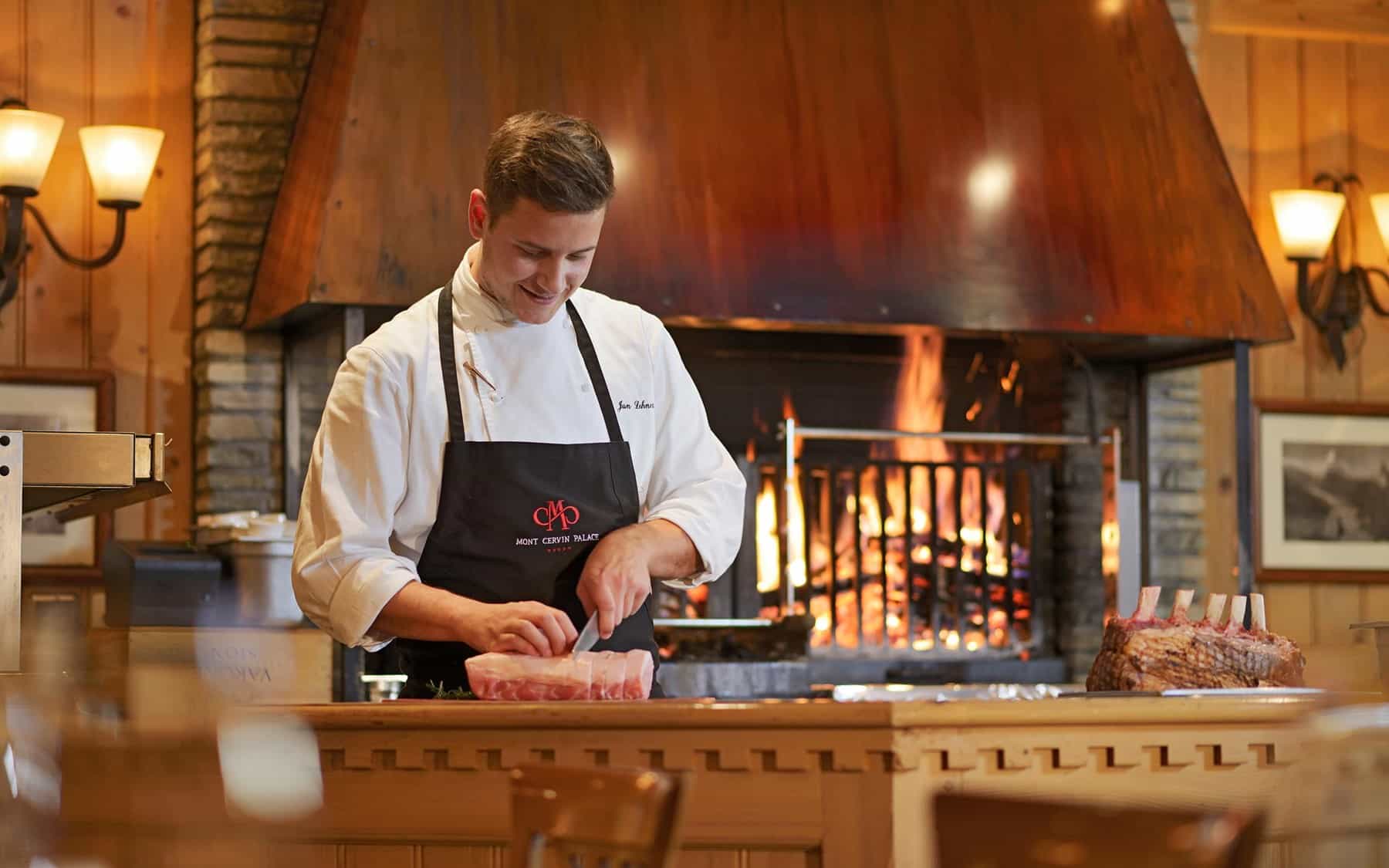 le-cervin-grill-restaurant-zermatt_mcp-grill-le-cervin-34-18-new