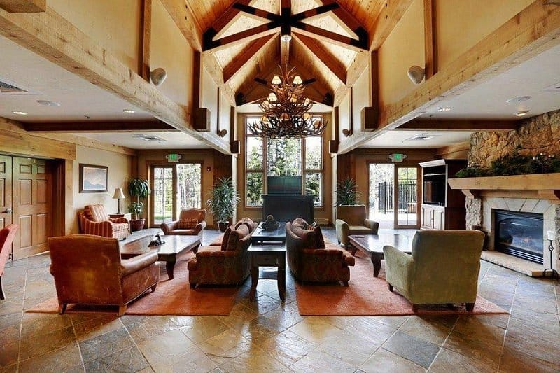 lobby (5)