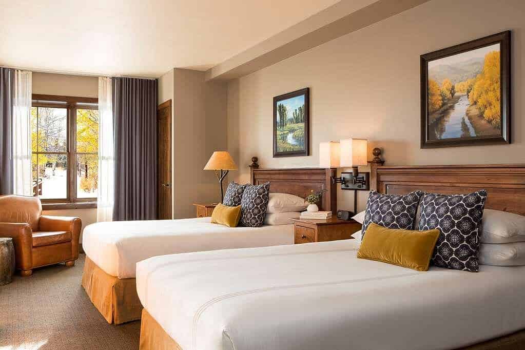 lodge-room-double-queens