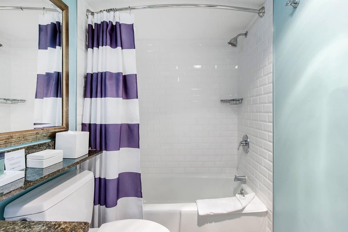 luxury-oceanfront-suite