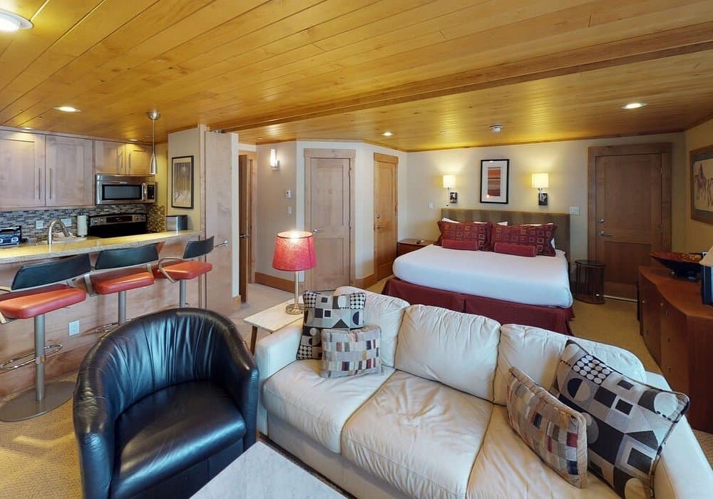 manor-vail-lodge-gold (1)