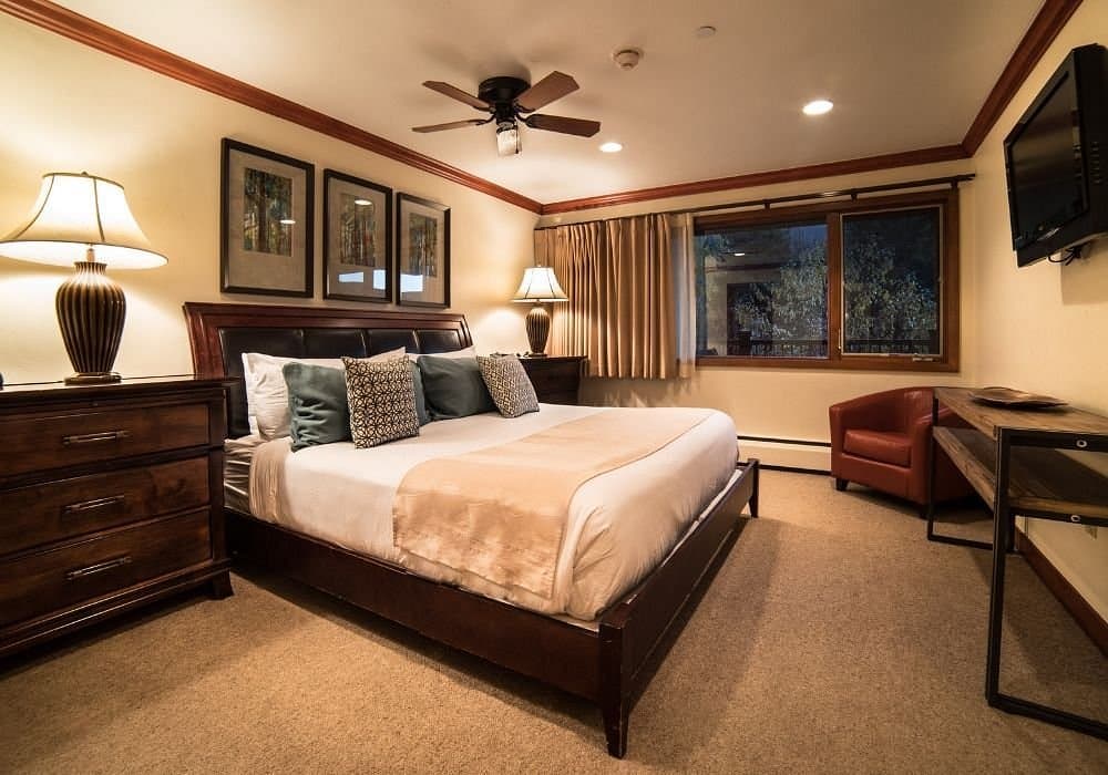 manor-vail-lodge-gold (4)