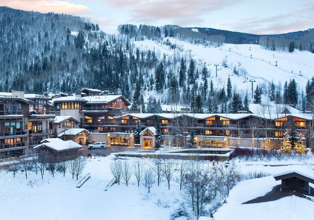 manor-vail-lodge-winter
