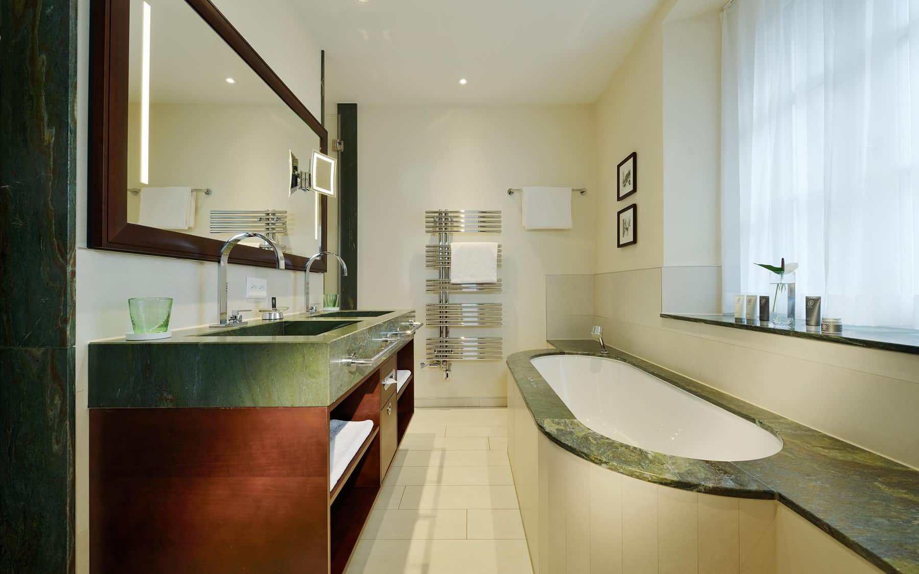 mont-cervin-hotel-zermatt_mcp-alpine-007-alpinesuitematterhorn-101-21_1