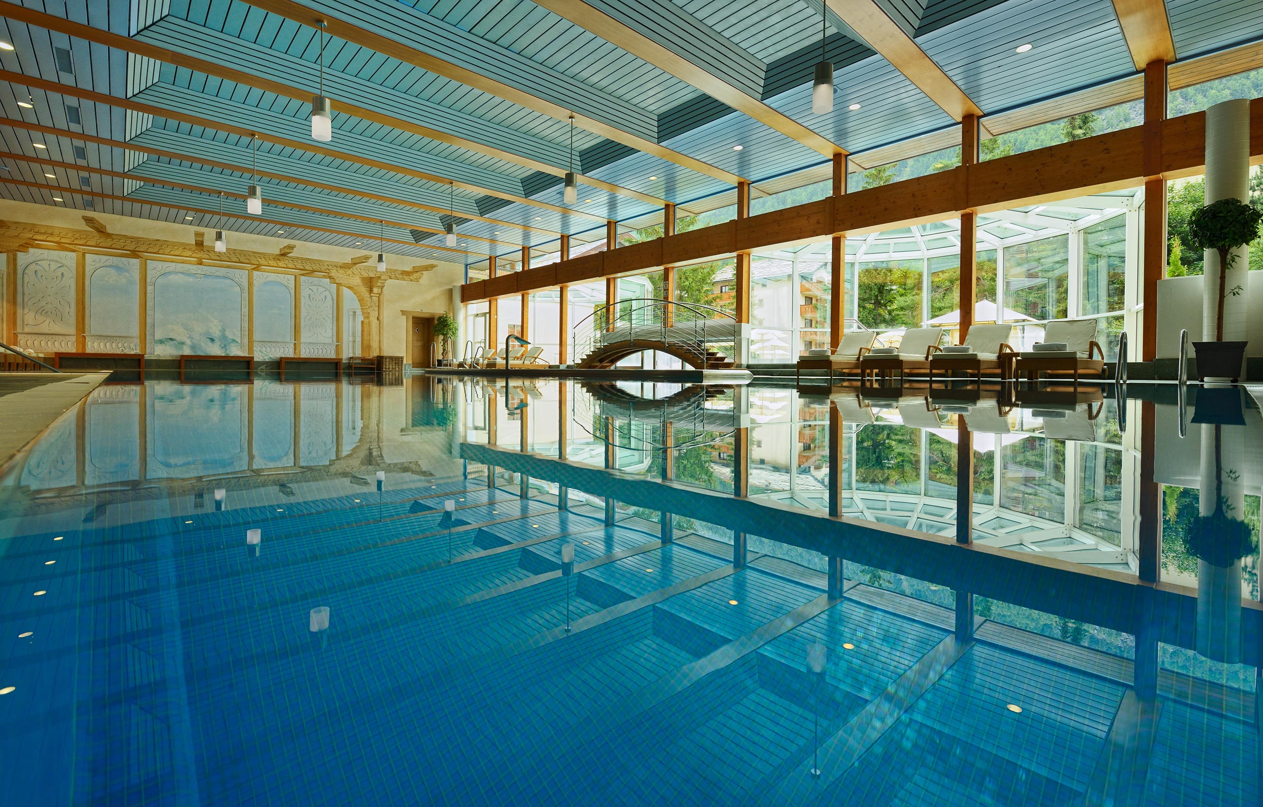 mont-cervin-hotel-zermatt_mcp-indoorpool-13_1