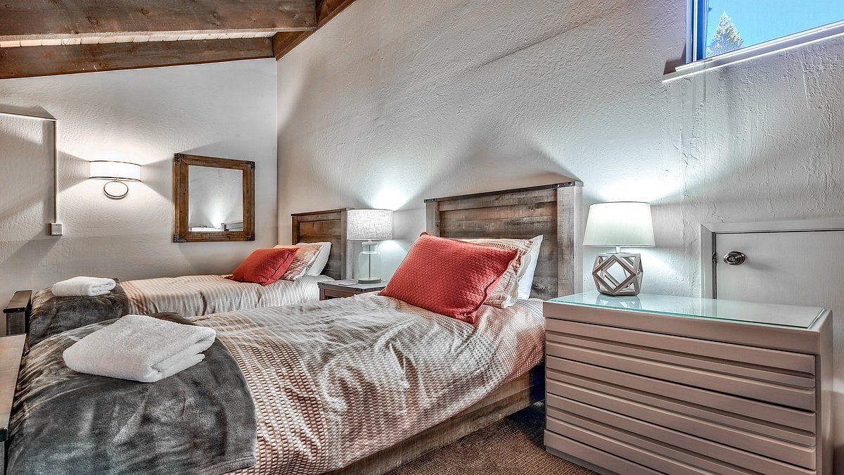 pinegrove-loft-example