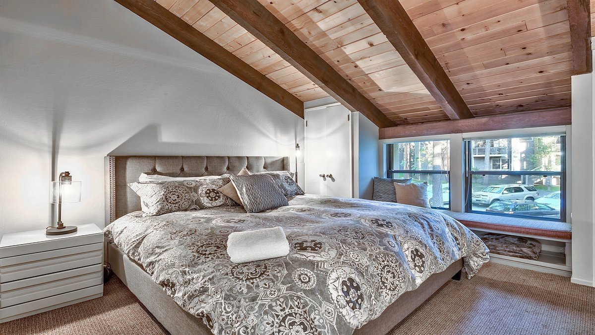 pinegrove-townhome-example (3)