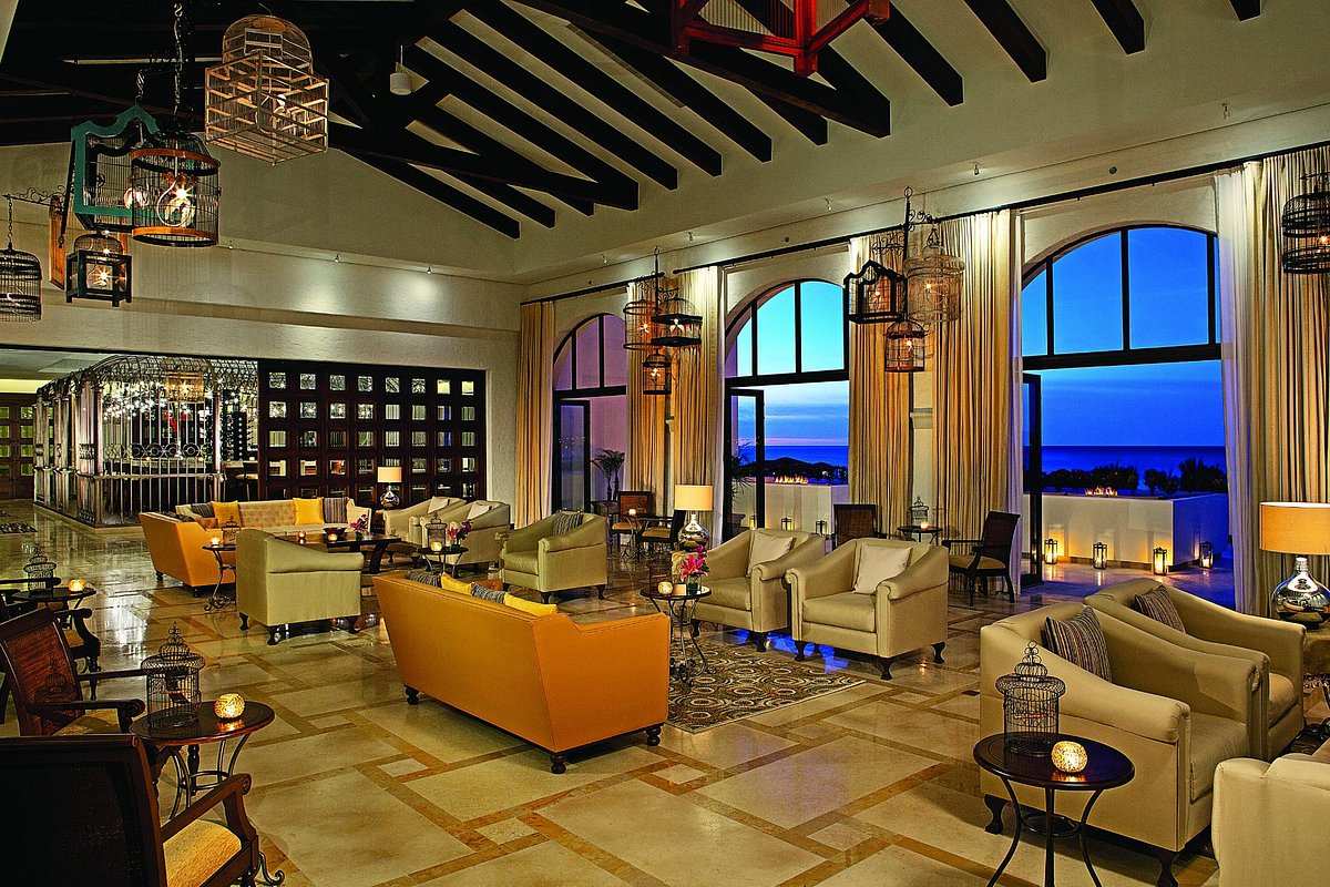 rendezvous-lobby-bar