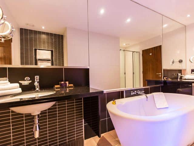 slieve-donard-resort-suite-2