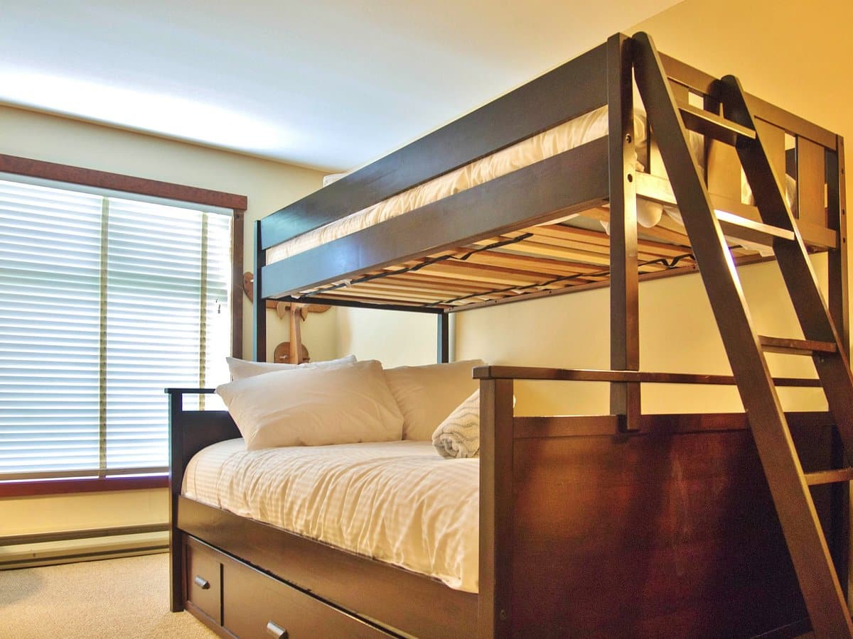 snow-creek-lodge (1)