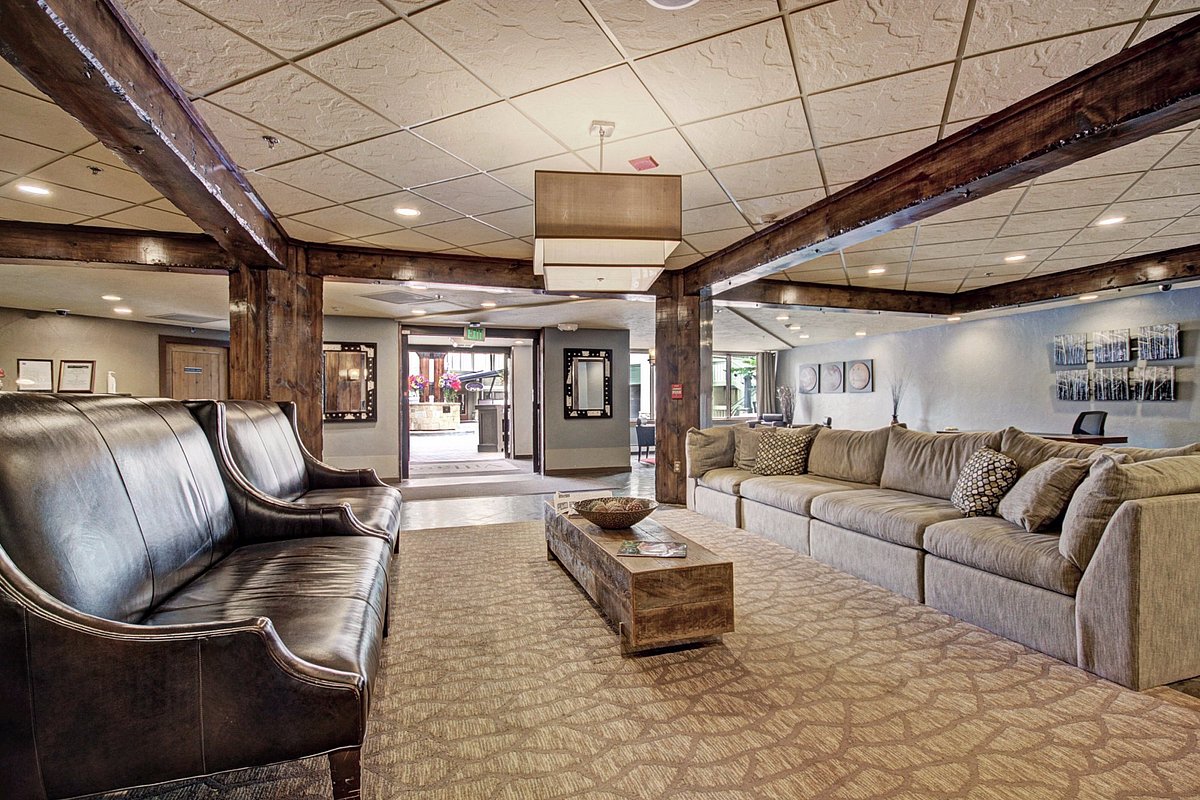 the-village-hotel (3)