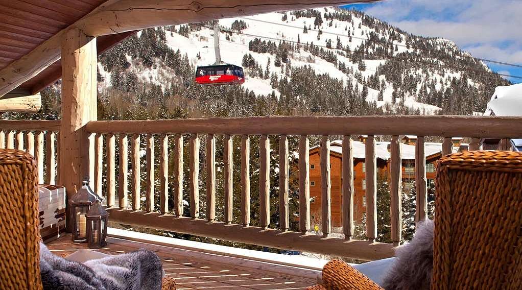 three-bedroom-suite-balcony