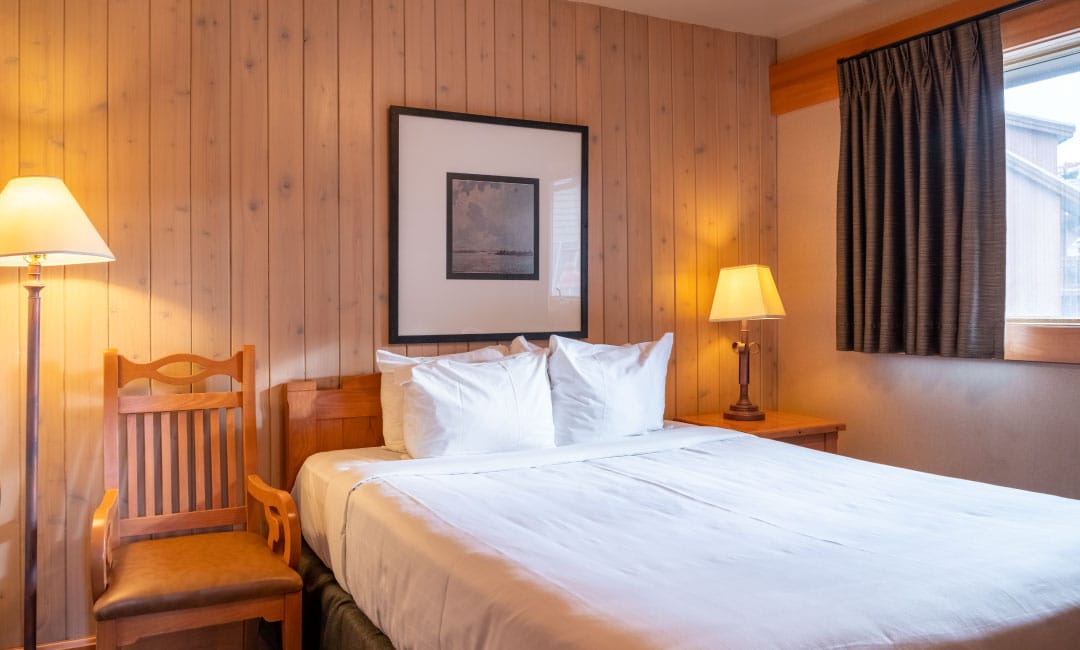 two-bedroom-jetted-tub-bedroom2-1080