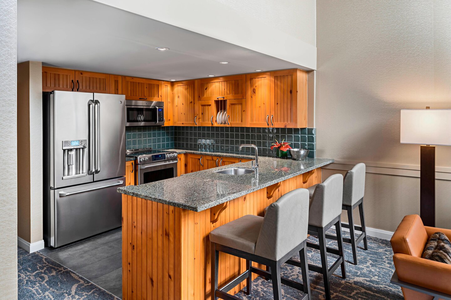 ysewi-suite-2745-hor-clsc