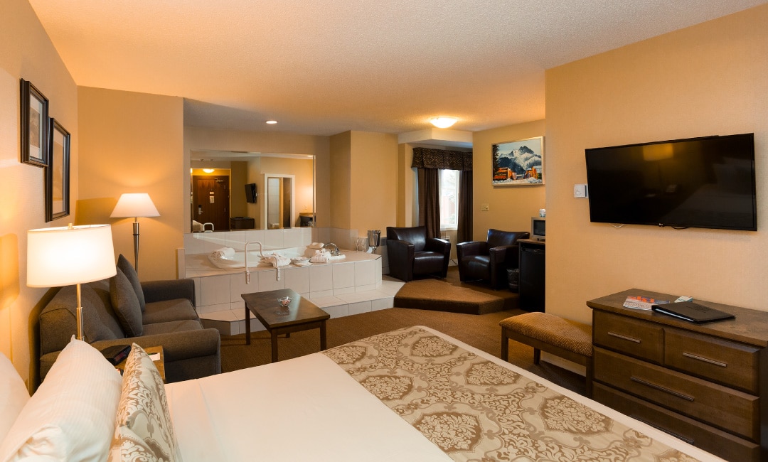 IMI-1-DeluxeKingSuite