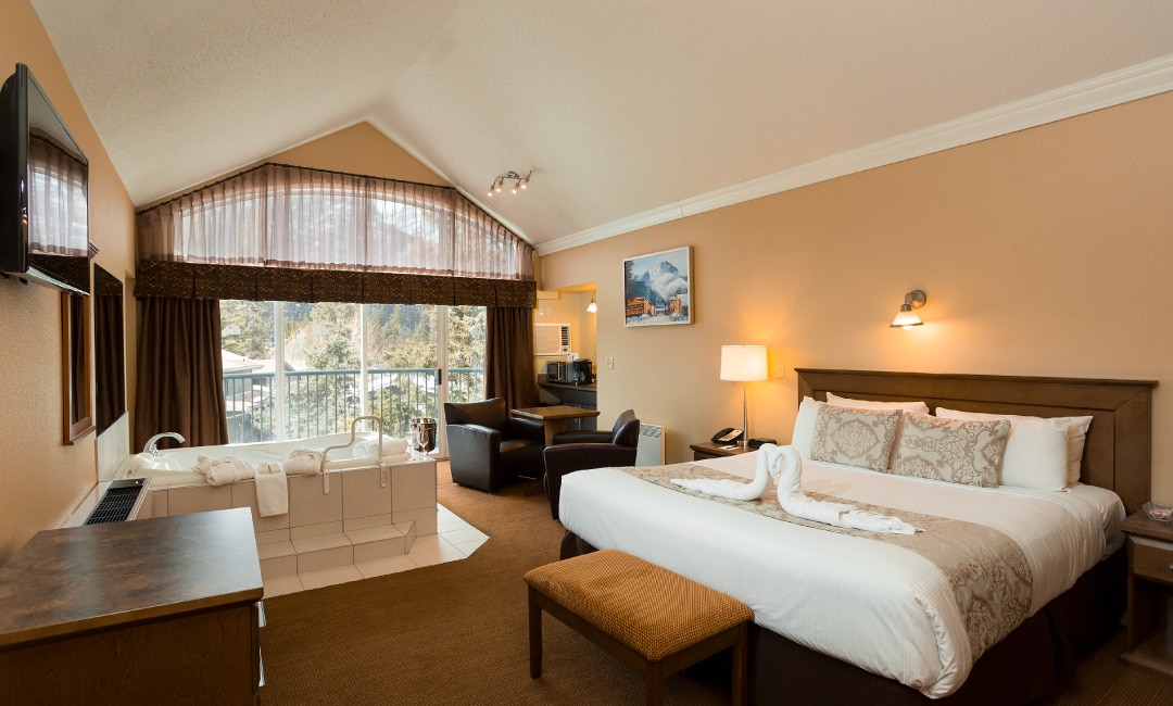 IMI-2-DeluxeKingSuite