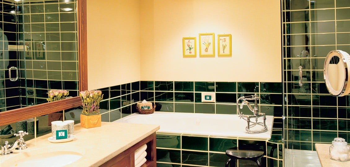 f-suite-bathroom-1130x540 (1)