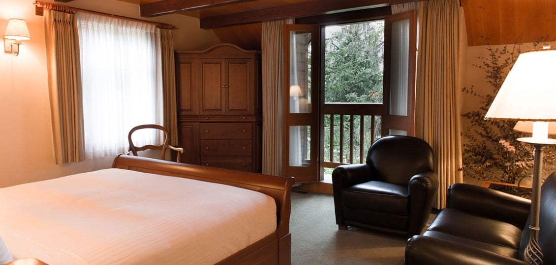 watson-house-masterbedroom-1130x540