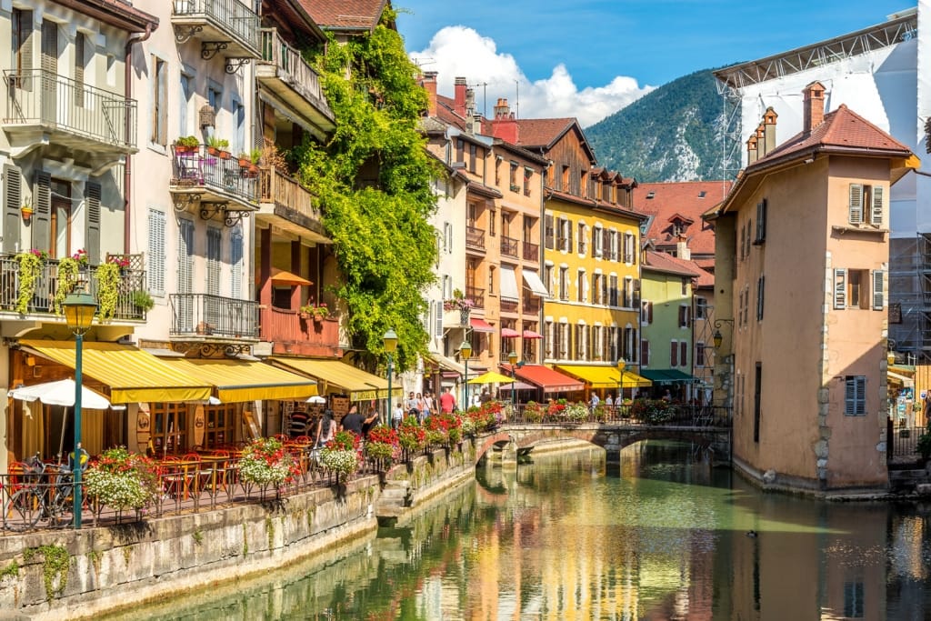 annecy-france-shutterstock_518330266-1024x683