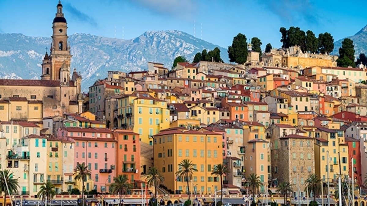 menton-france-skyline-590_16x9