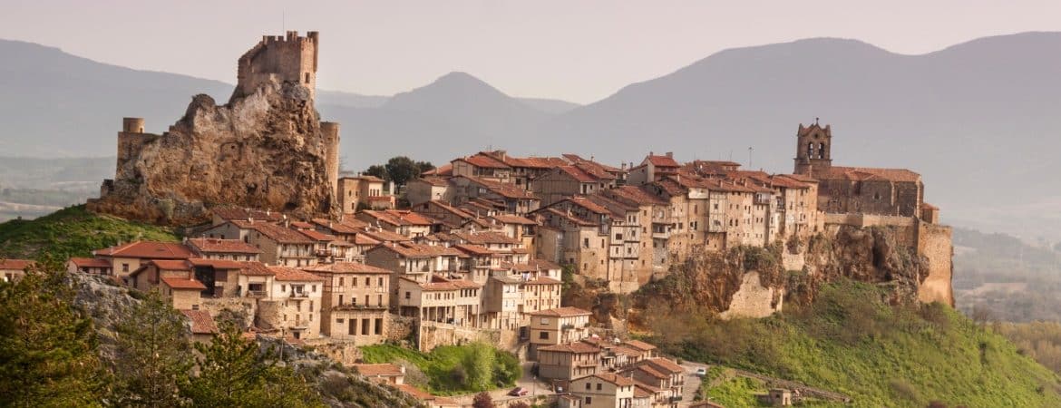 Frías-Burgos-Castilla-y-León-1170x450