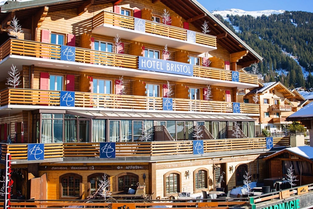 1500x500_veranda3-1030x687