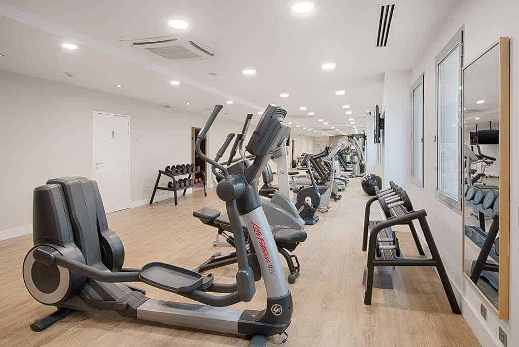 g-nh-lyon-airport (2)