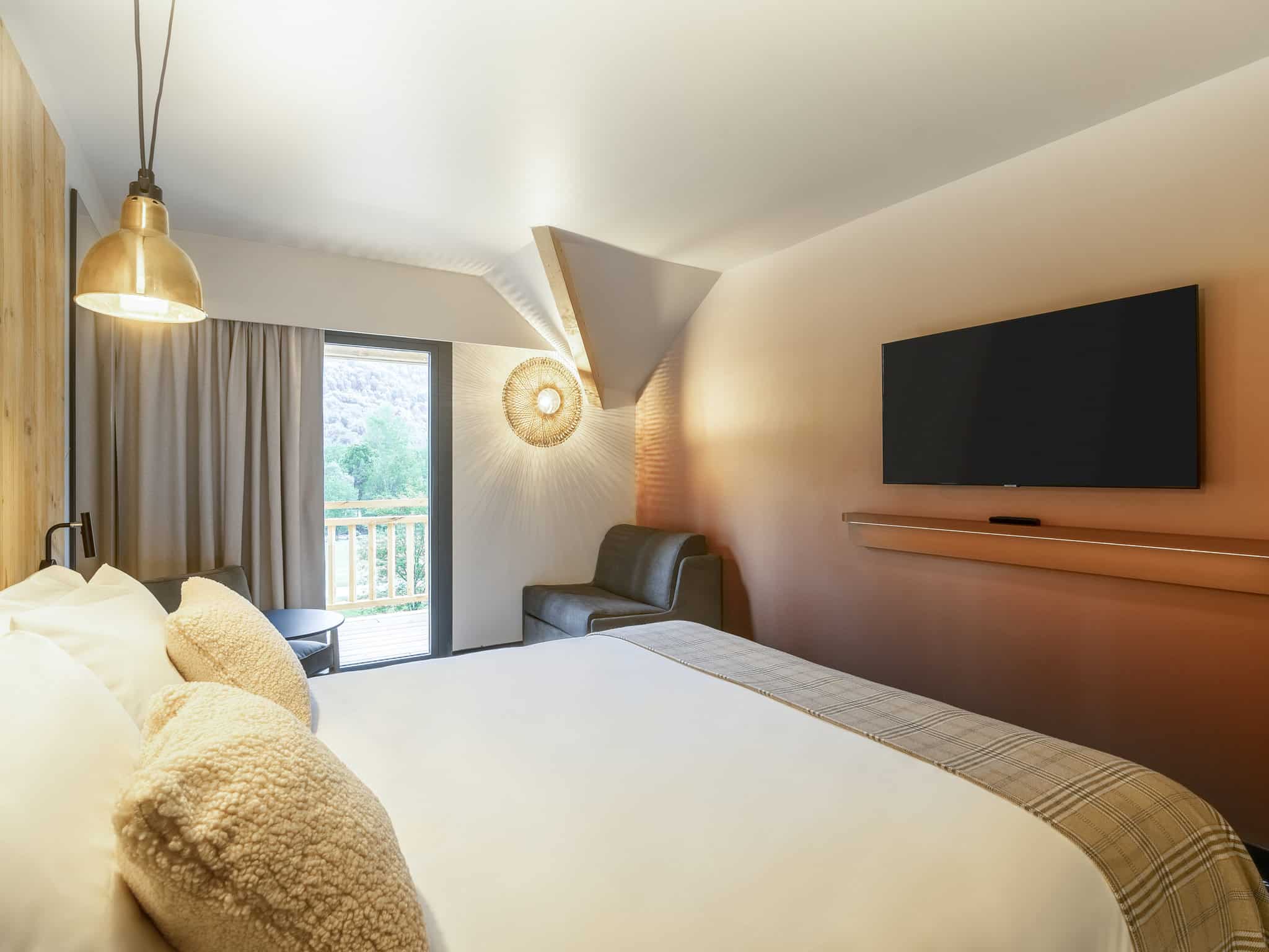 Mercure Loudenvielle Pyrenees Peyragudes